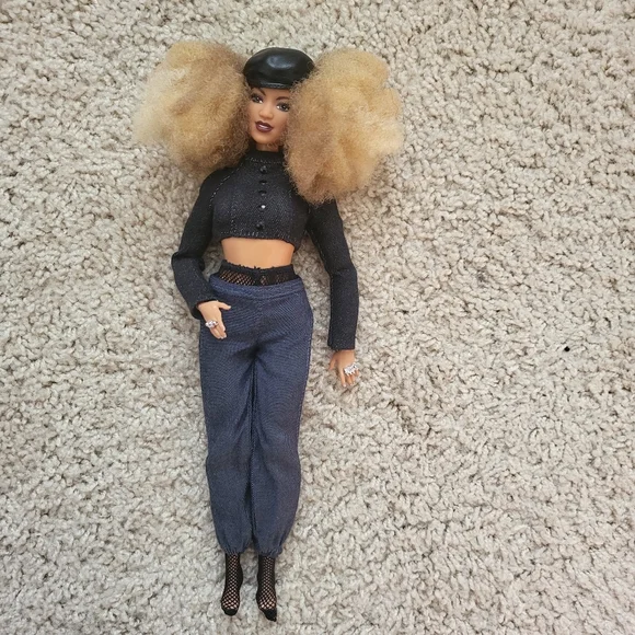Barbie Styled By Marni Senofonte Blonnde Curvy No Shoes - Picture 3 of 6